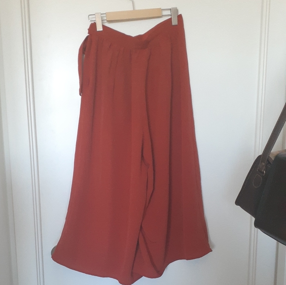 Wide Lef Culotte - Picture 8 of 9